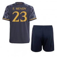 Real Madrid Ferland Mendy #23 Bortedraktsett Barn 2023-24 Kortermet (+ Korte bukser)